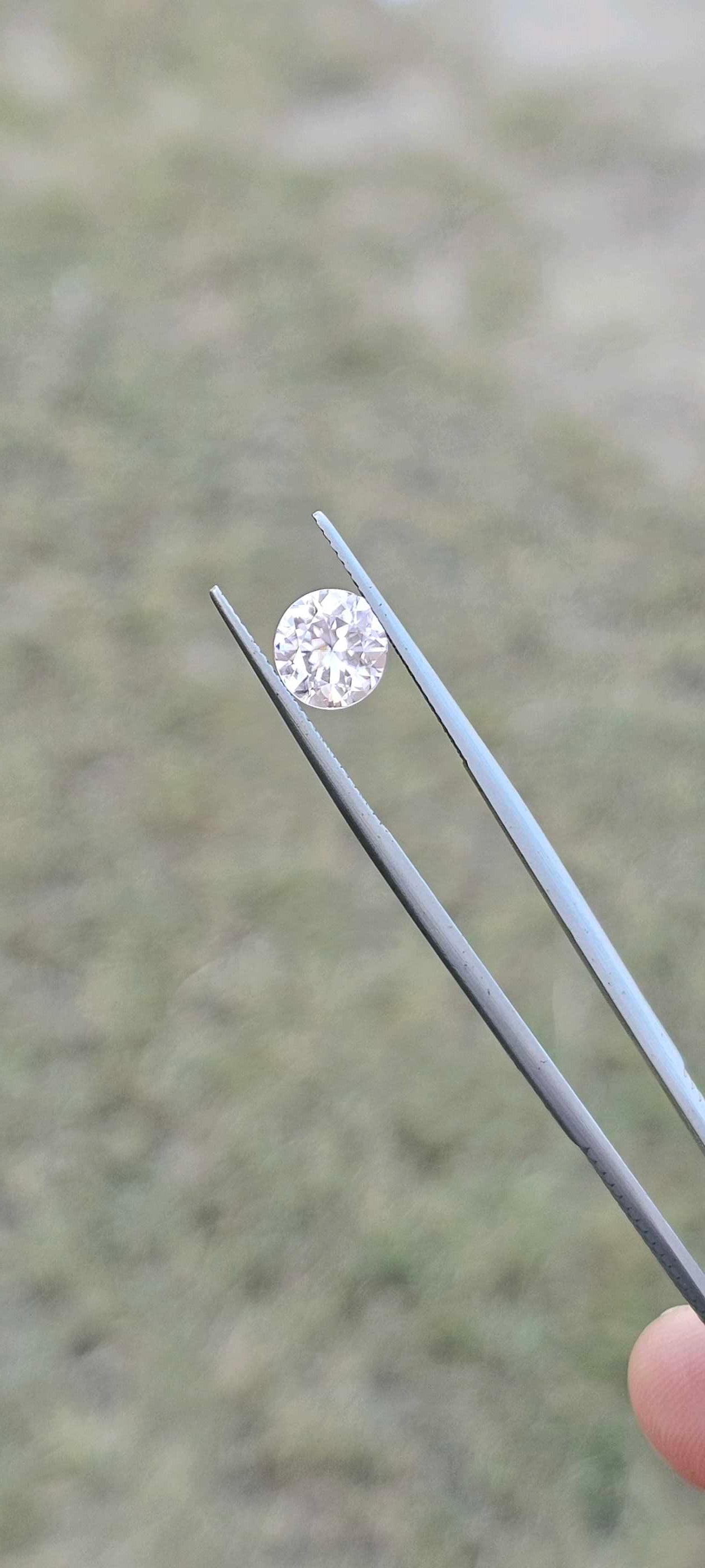 2.5ct Harts Range Zircon - Evolution Gemstones