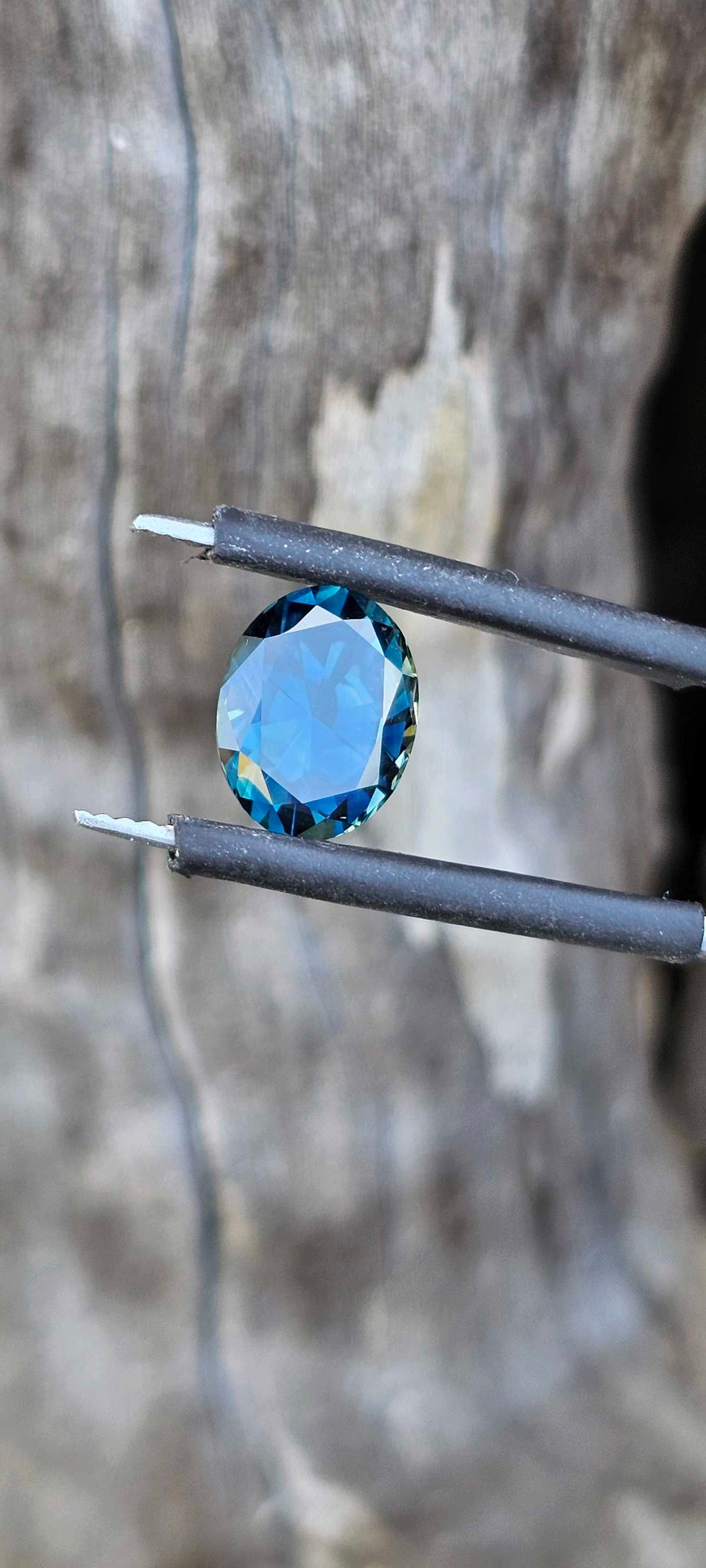 3ct Oval Parti Sapphire - Evolution Gemstones