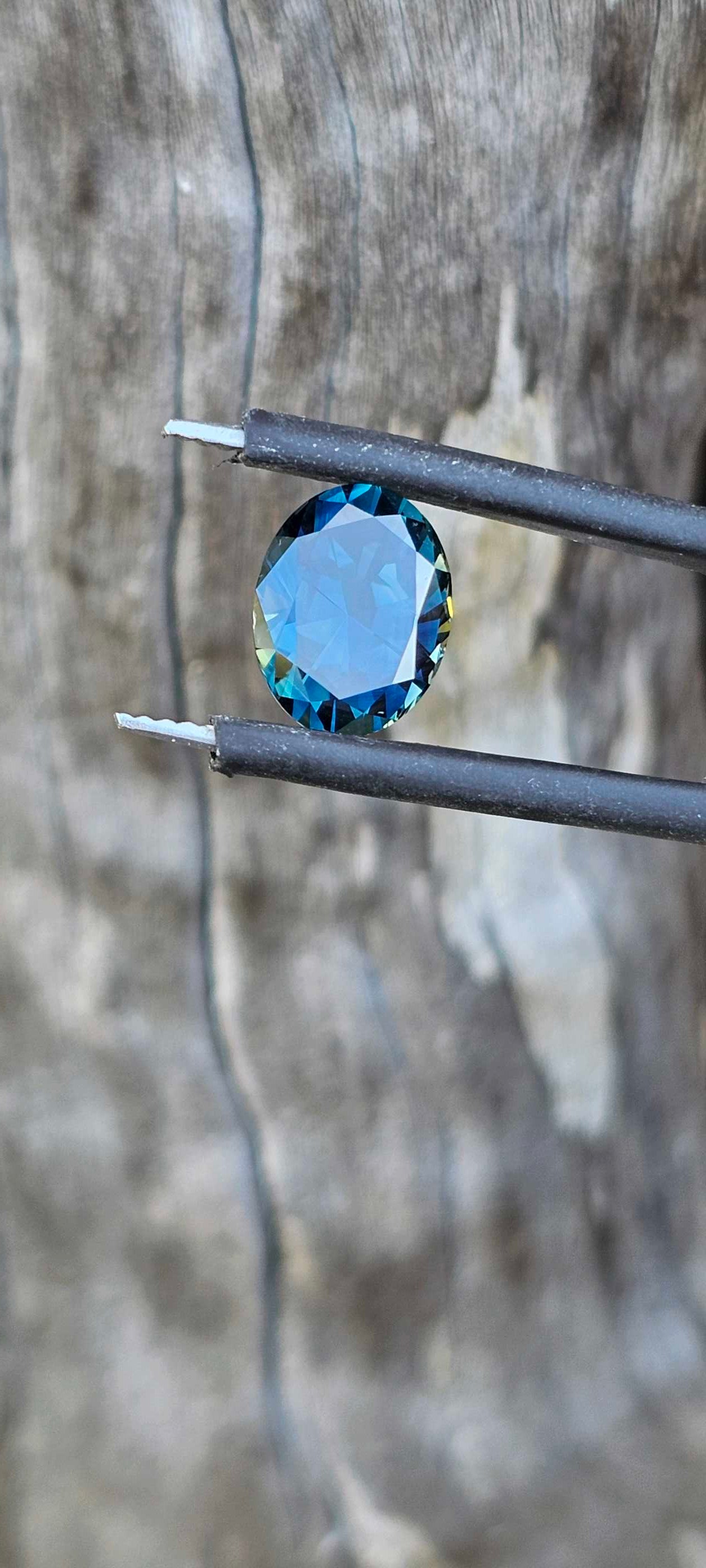 3ct Oval Parti Sapphire - Evolution Gemstones
