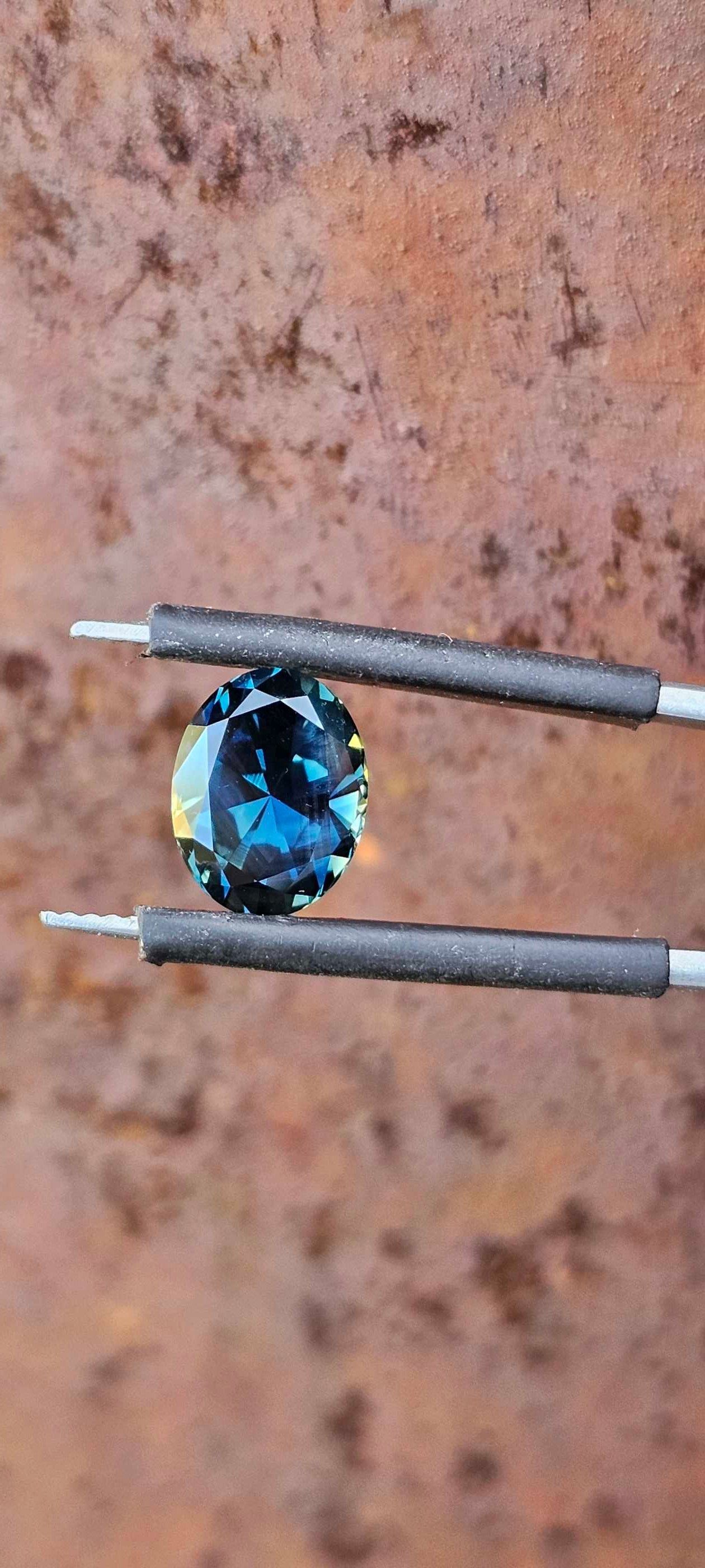 3ct Oval Parti Sapphire - Evolution Gemstones