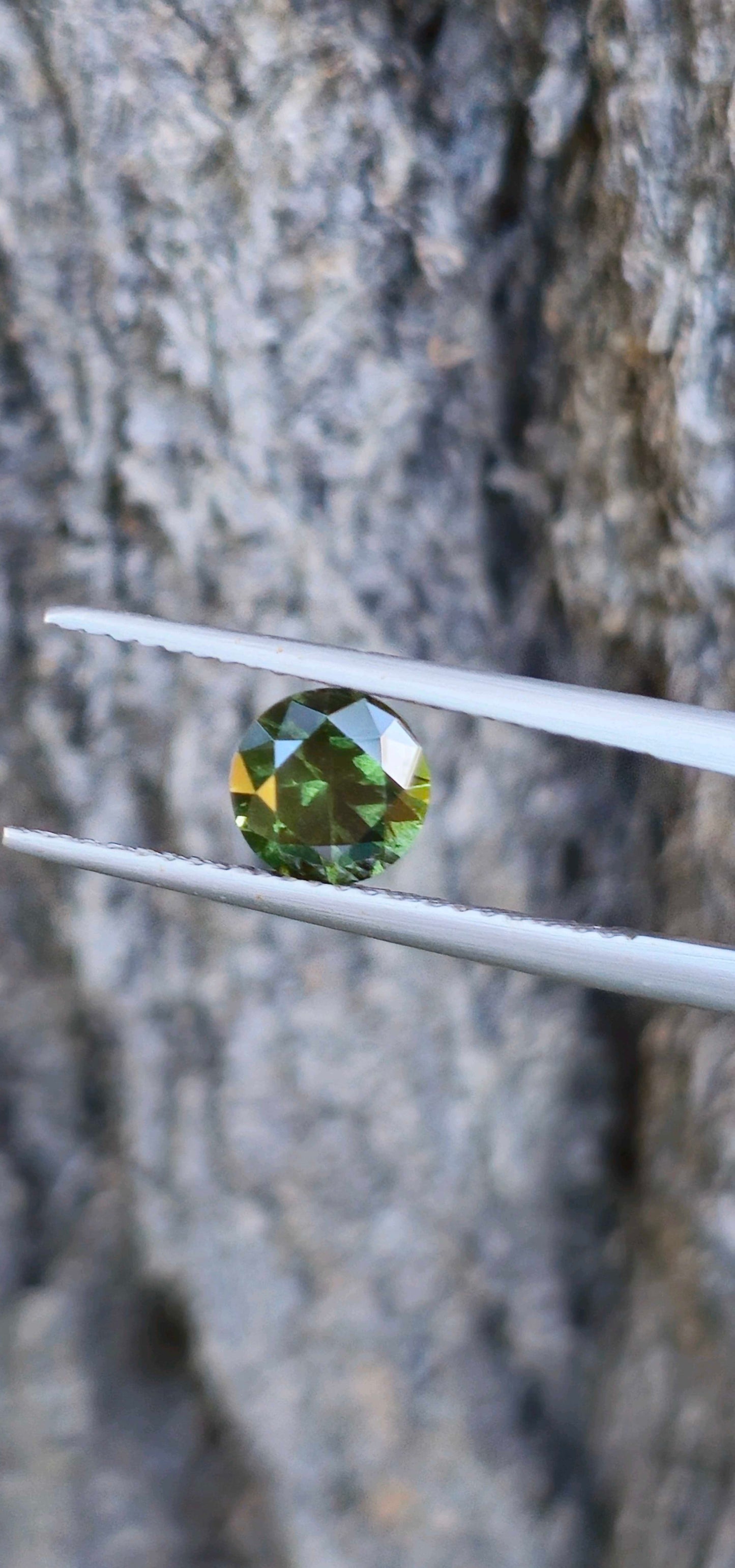 1.315ct Peppered green sapphire - Evolution Gemstones