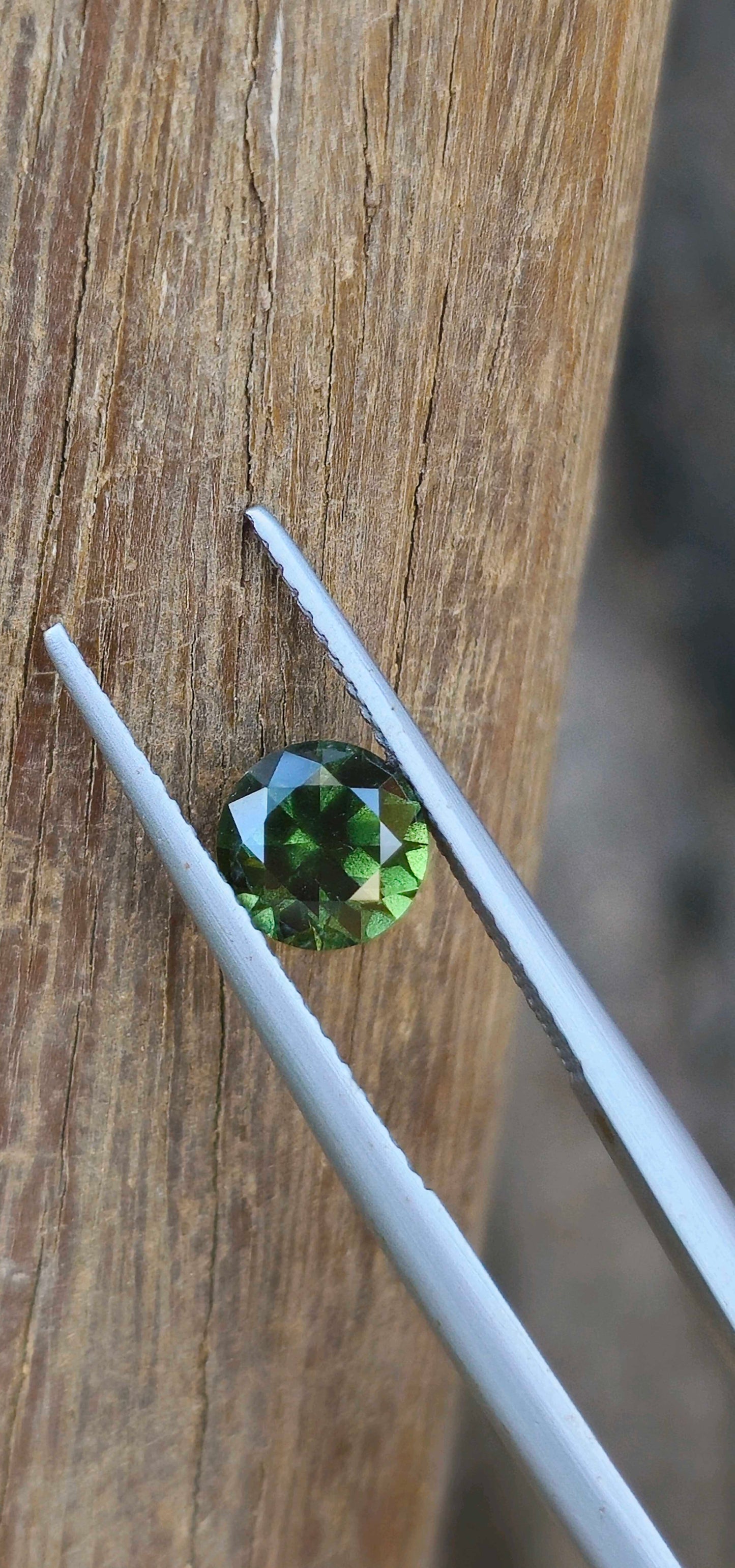 1.315ct Peppered green sapphire - Evolution Gemstones