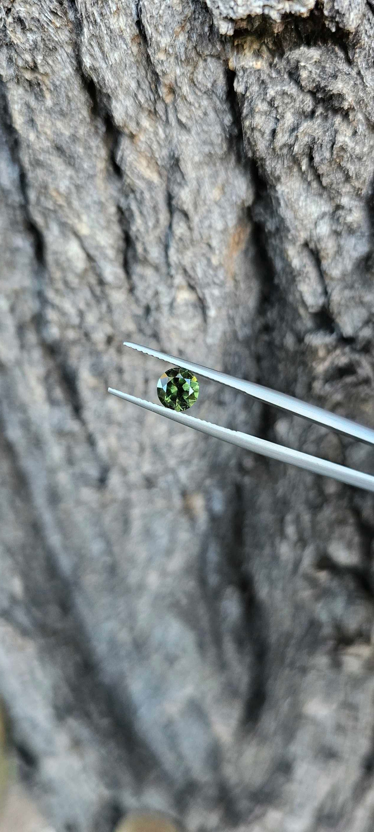 1.315ct Peppered green sapphire - Evolution Gemstones