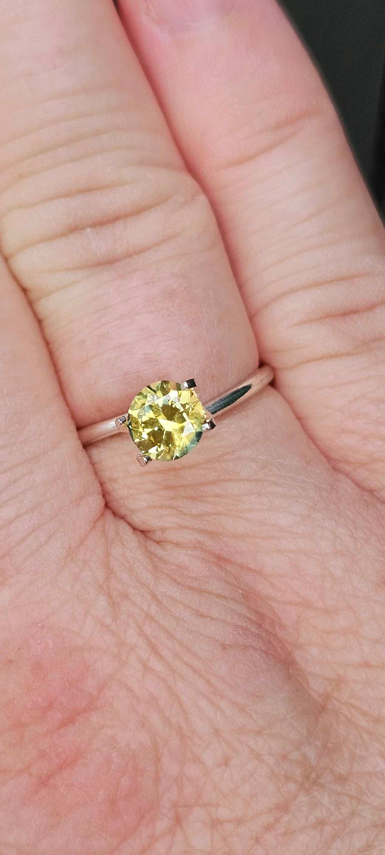 Yellow blue parti sapphire 1.2cts - Evolution Gemstones