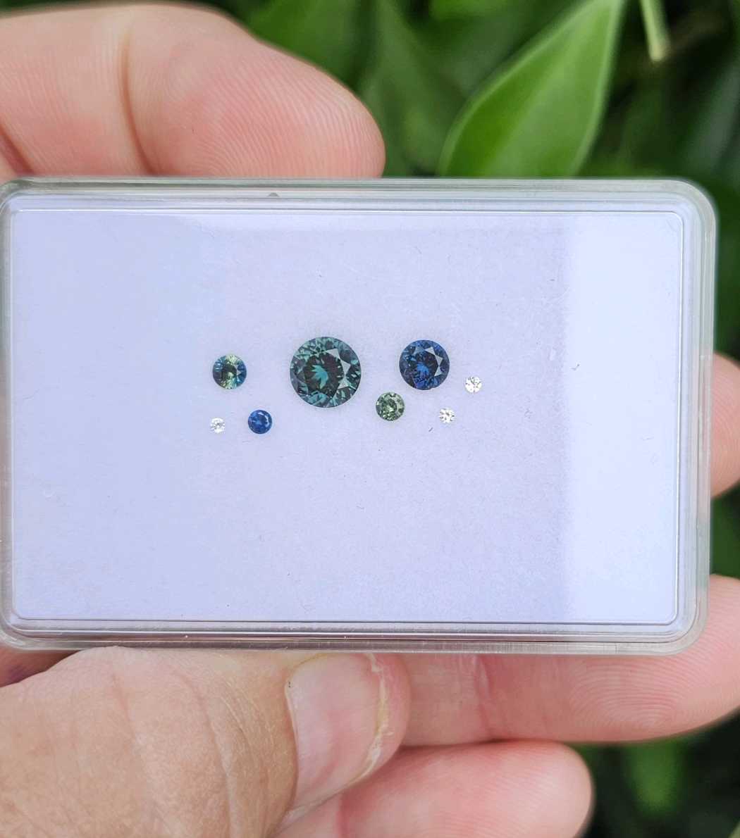 Blue and Green Sapphire set of 8 - Evolution Gemstones