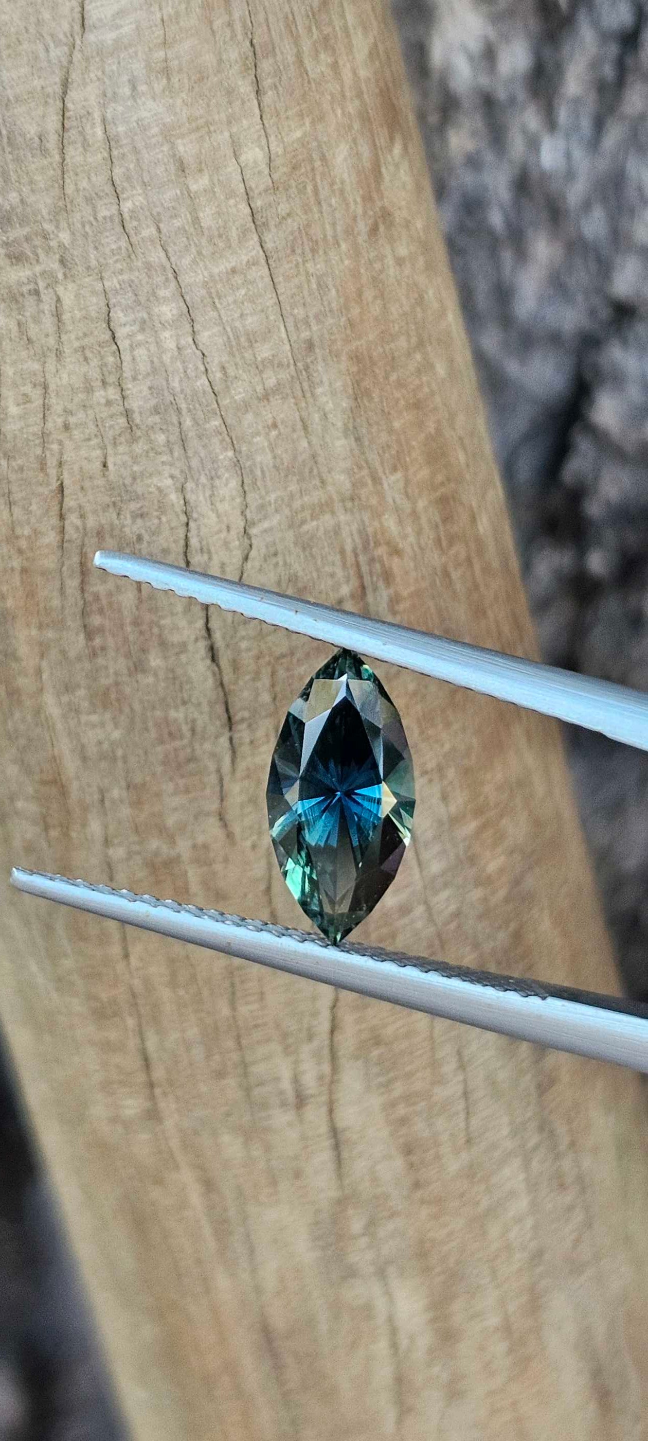 1.5ct marquise sapphire - Evolution Gemstones