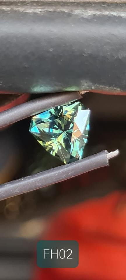 Australian Triangle Cut Parti Sapphire - Evolution Gemstones