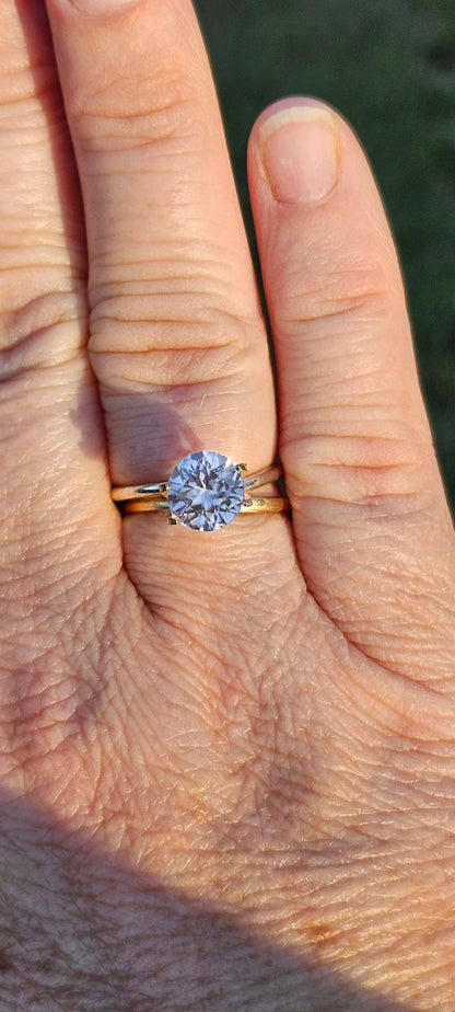 2.5ct Harts Range Zircon - Evolution Gemstones