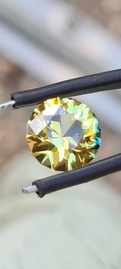 3.85ct Yellow Parti Sapphire - Evolution Gemstones