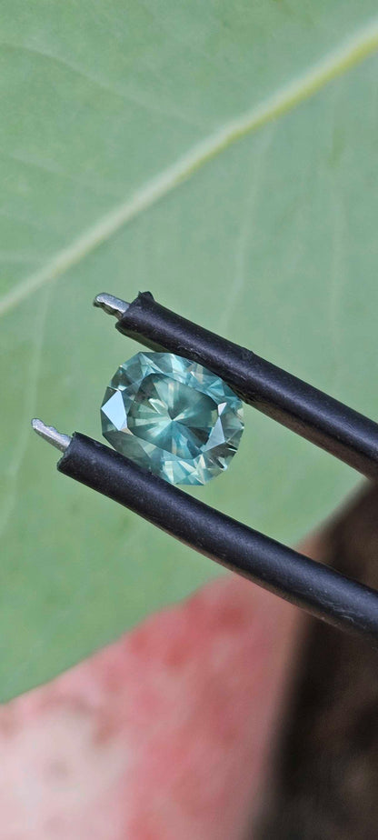 Pale Greeny Blue Sapphire 1.25ct - Evolution Gemstones