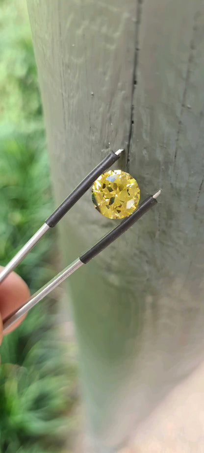 3.85ct Yellow Parti Sapphire - Evolution Gemstones