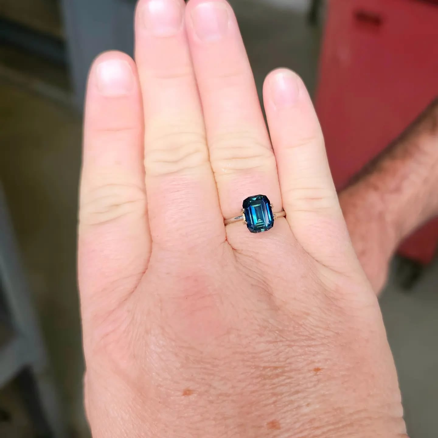 BIG Blue Bopper Over 4cts - Evolution Gemstones