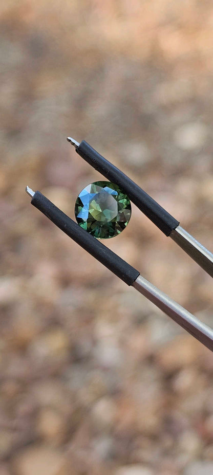 2.89ct Strong Green Australian Sapphire - Evolution Gemstones