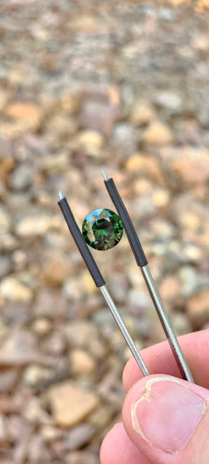 2.89ct Strong Green Australian Sapphire - Evolution Gemstones