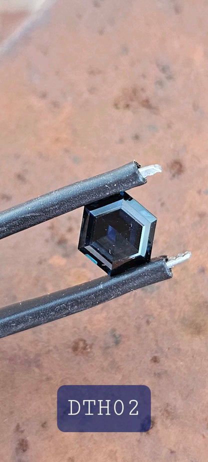 Inky Blue Hex cut Sapphire 1.395ct - Evolution Gemstones