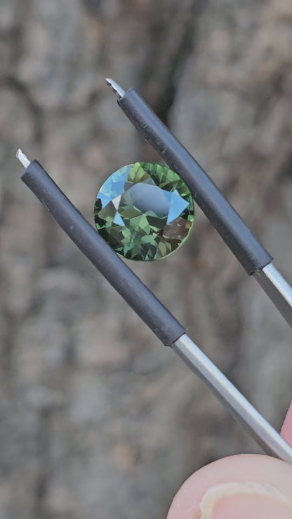 2.89ct Strong Green Australian Sapphire