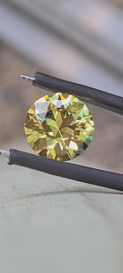 3.85ct Yellow Parti Sapphire