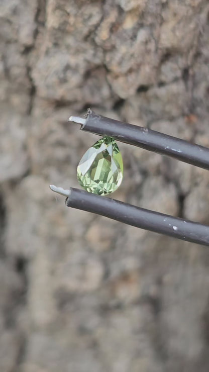 0.655ct Light green pear sapphire