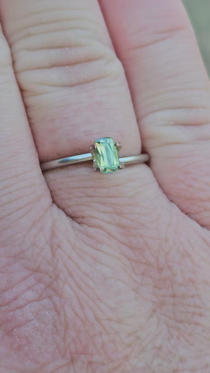 0.560ct Mellow greenish yellow sapphire