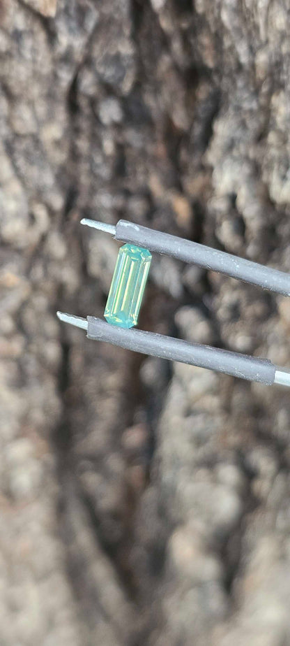 Dreamy 0.86ct rectangle emerald cut sapphire - Evolution Gemstones