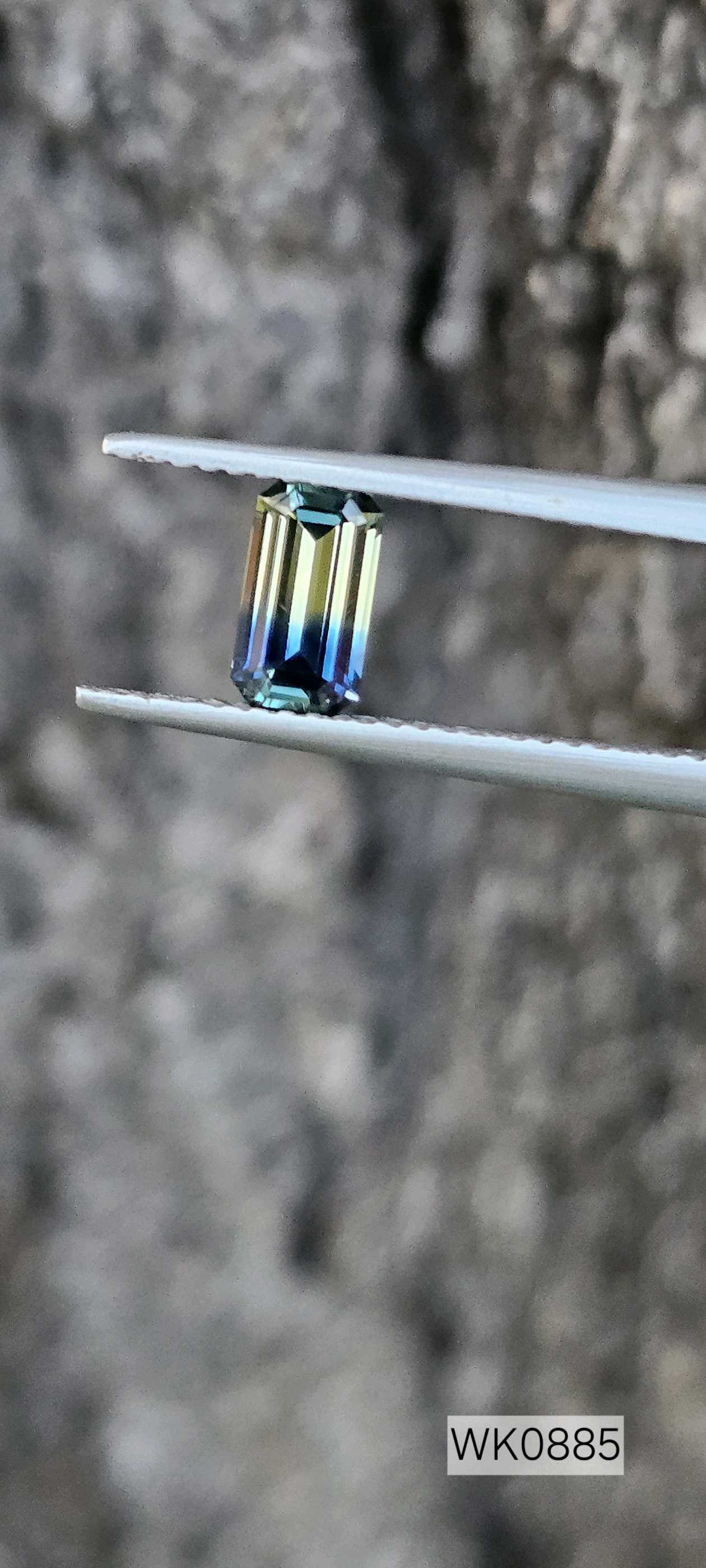Blue yellow parti - Evolution Gemstones