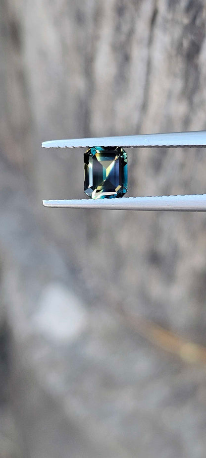 1.30ct Deep Blue & Yellow Parti Sapphire - Strong Colour Separation | Australian Natural