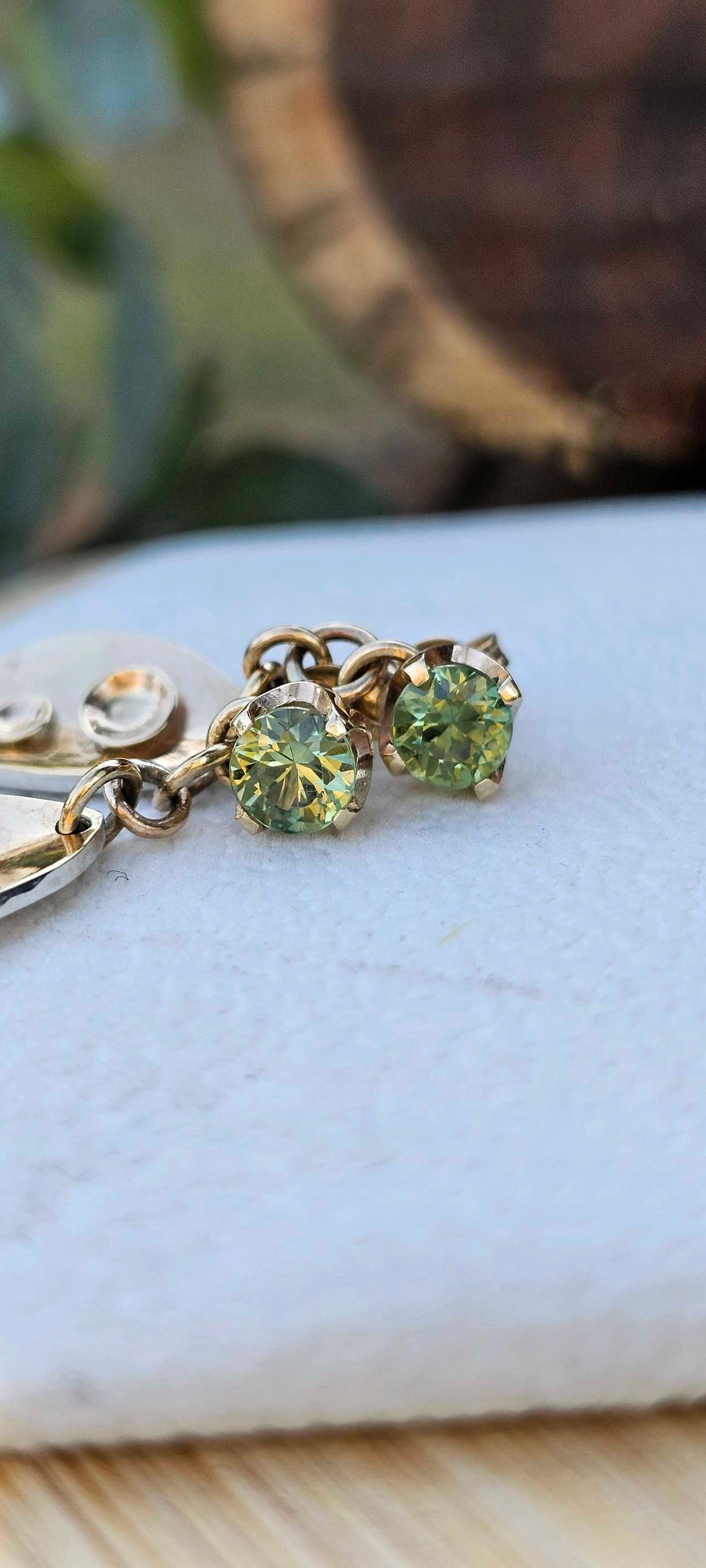 Twist Entwine Verdure Earrings - Evolution Gemstones