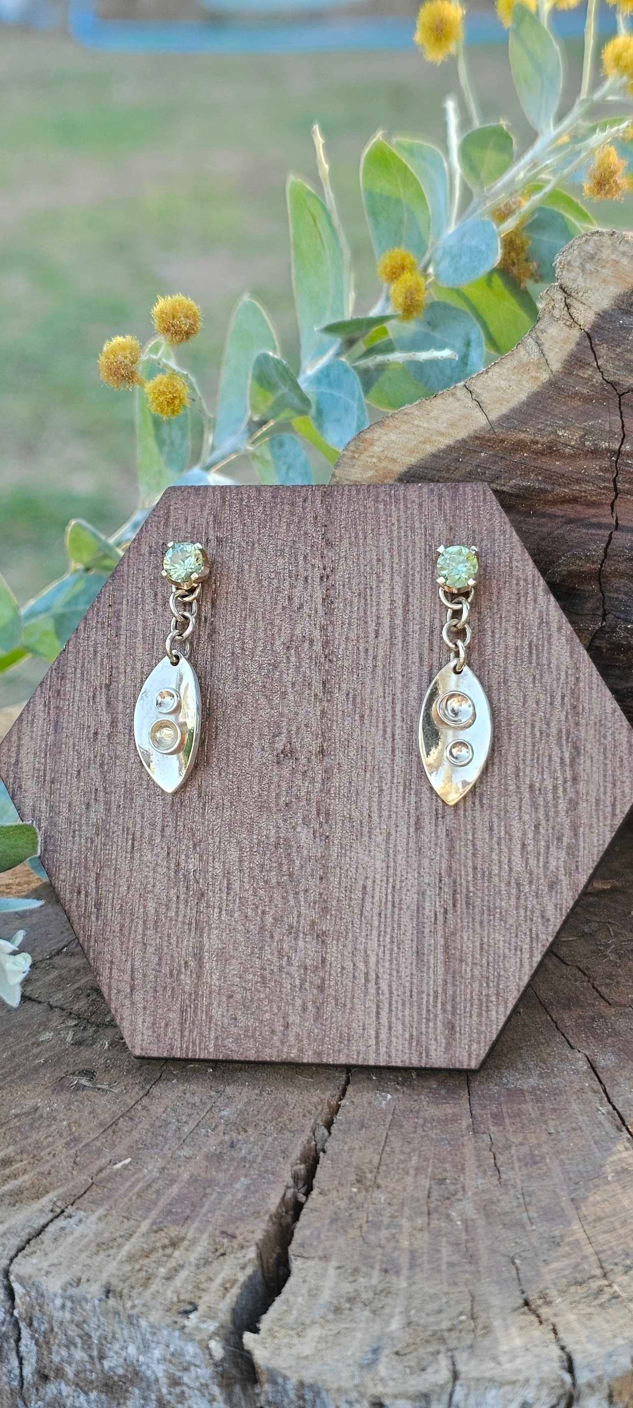 Twist Entwine Verdure Earrings - Evolution Gemstones