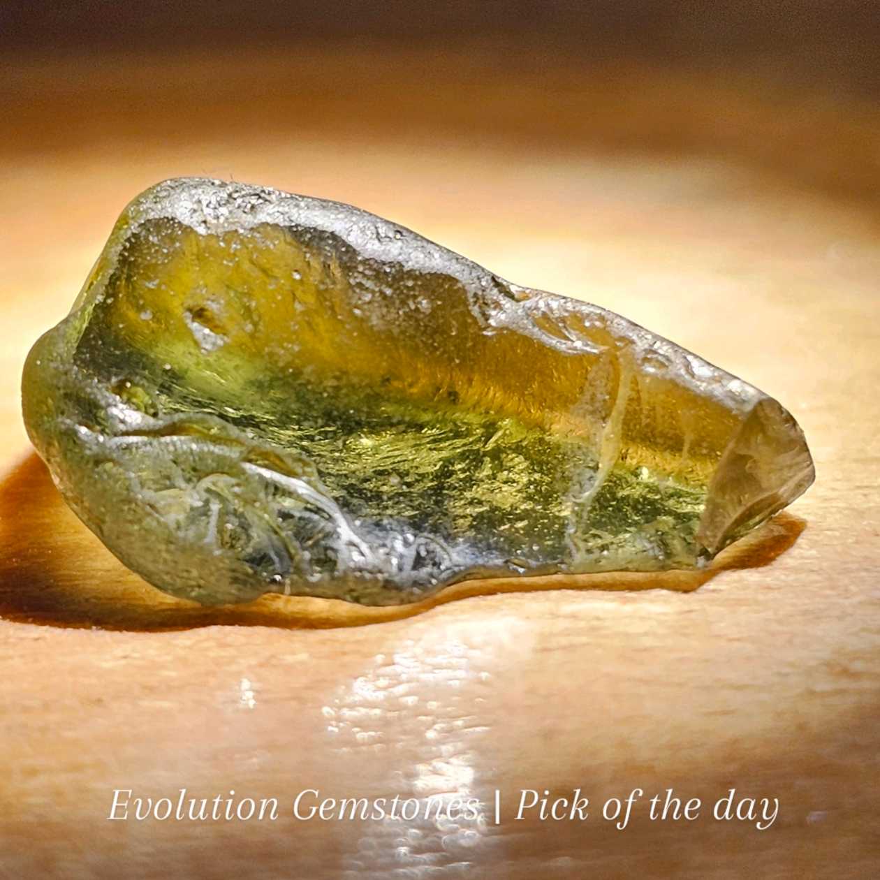 4.1ct forest green pear cut sapphire - Evolution Gemstones